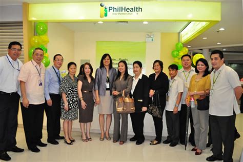 PhilHealth Service Desks Now Open at Robinsons Malls .